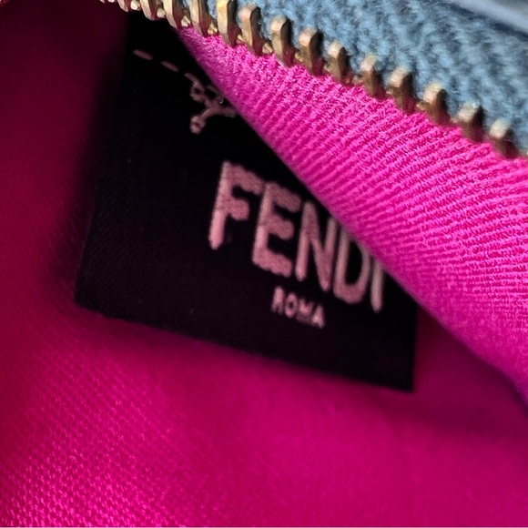 💯 Authentic FENDI Roma Coin Key Purse - Picture 12 of 13